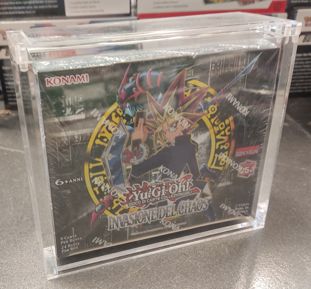 Invasione del Chaos ITA 25th Anniversary - Box 24 bustine + Case in plexyglass Cards Collection