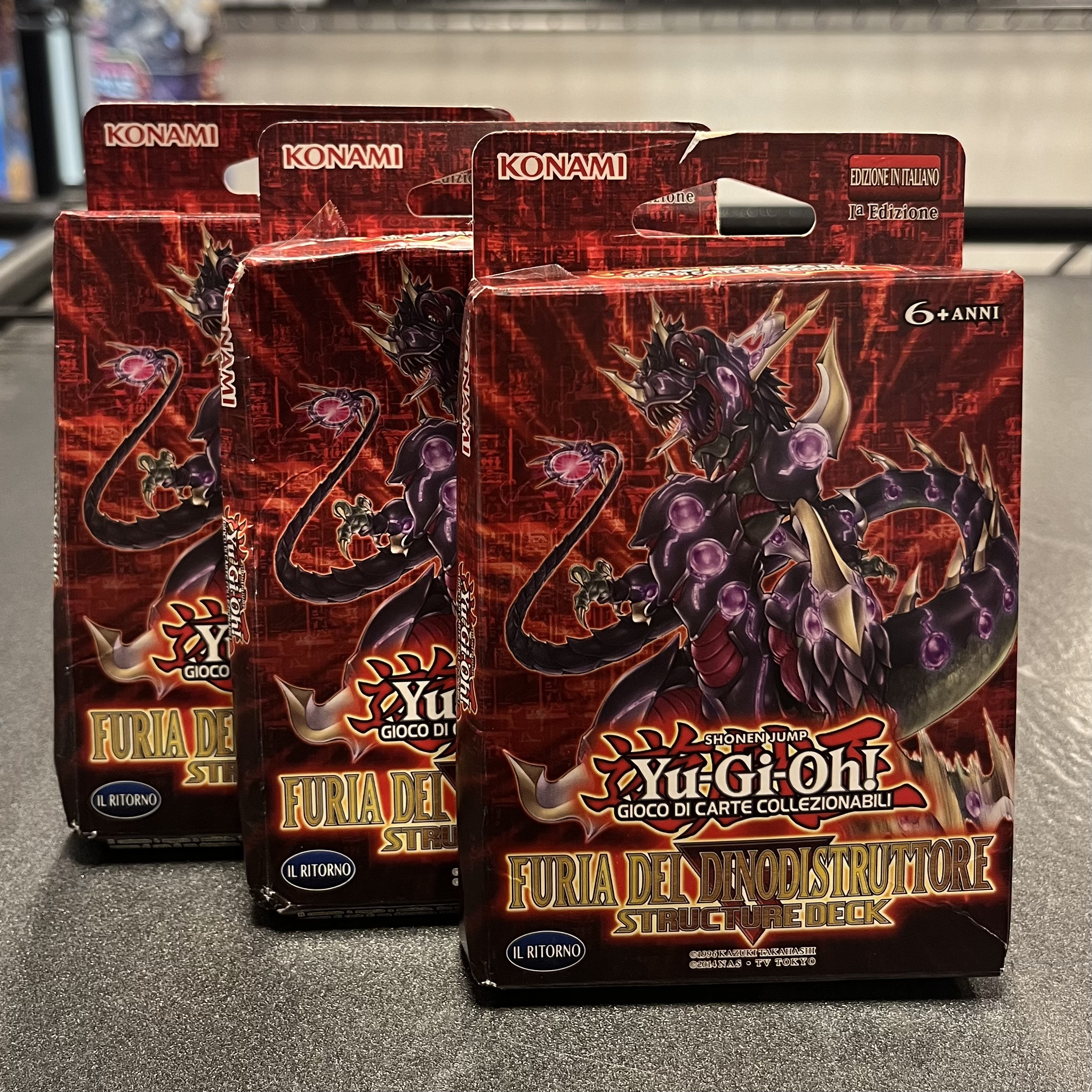 ITA - [NR.38] 3x Structure Deck: Furia del Dinodistruttore 1a Edizione (confezione danneggiata, mazzo perfettamente sigillato)