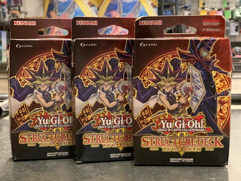 ITA - [NR.34] 3x Structure Deck: Yugi Muto 1a Edizione (confezione danneggiata, mazzo perfettamente sigillato)